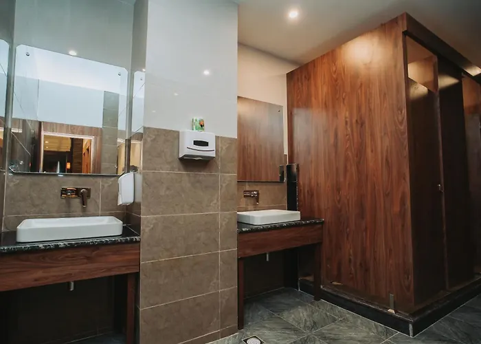 Dees Boutique Hotel 4*