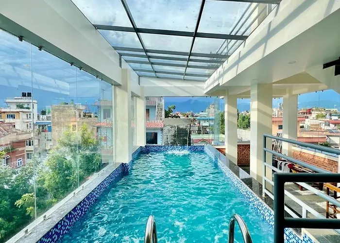 Hotel Dees Boutique 4*