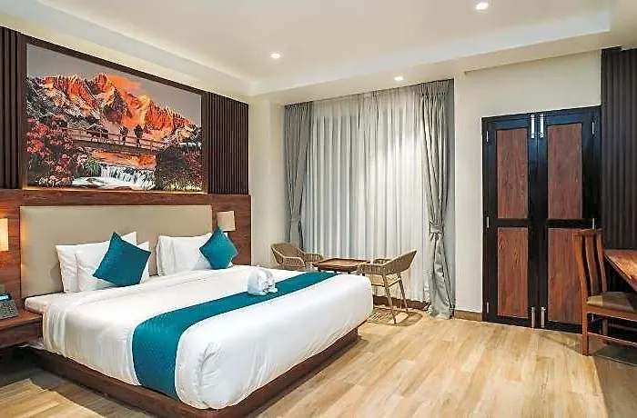 Hotel Dees Boutique 4*